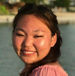 Meet your Posher, Kayla